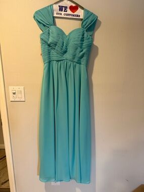 Aqua Chiffon Sleeveless Gown